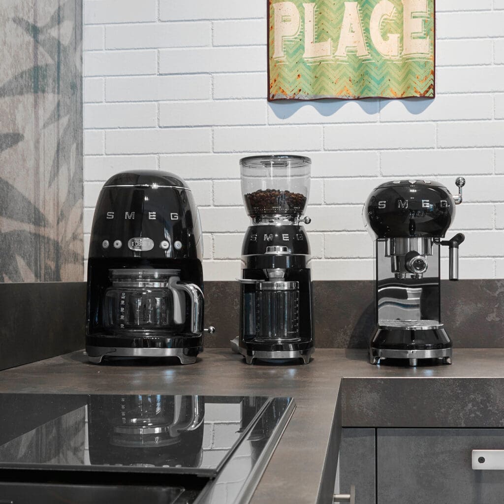 Smeg aparat za kavu DCF02BLEU - Slika 4