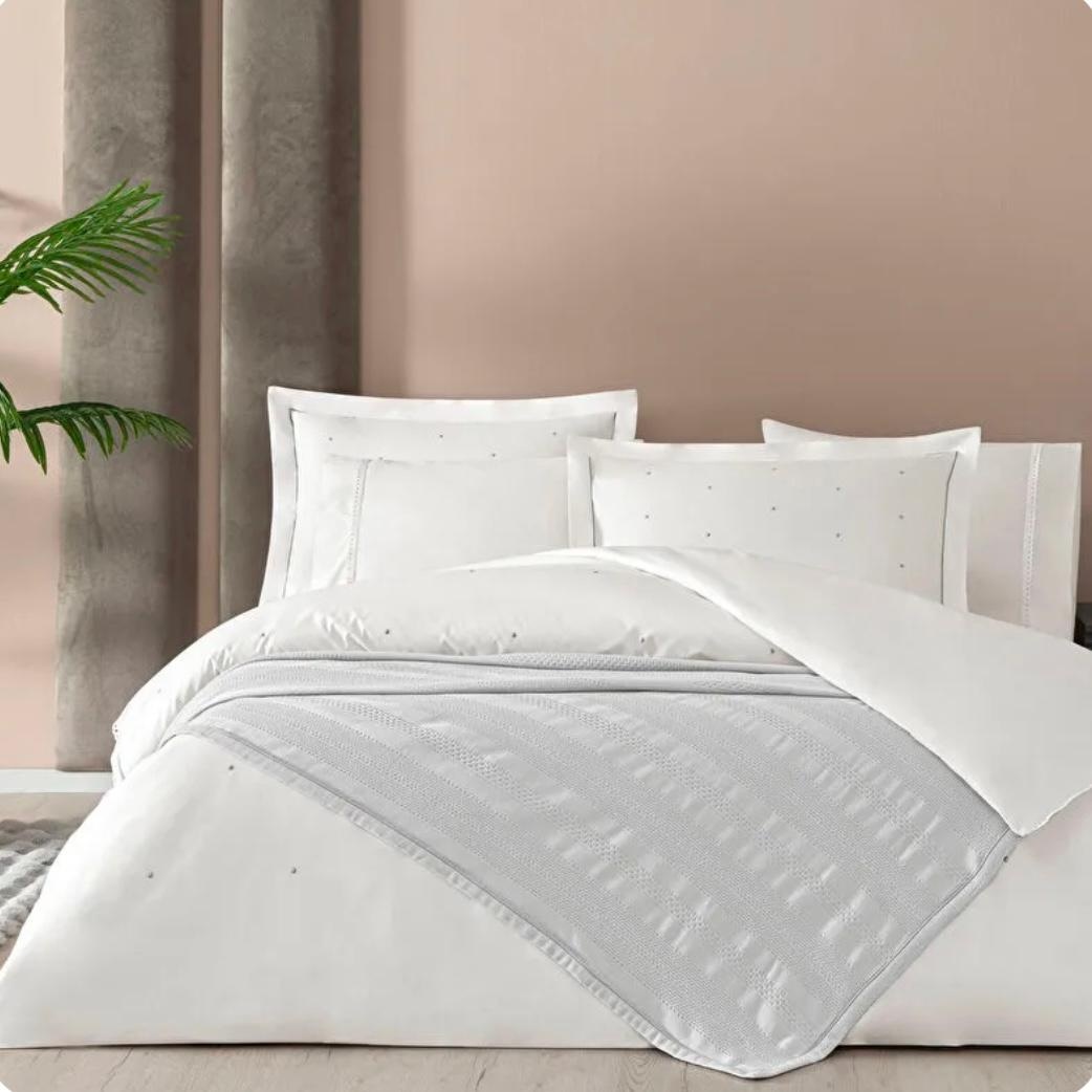 TAC posteljina set s prekrivačem Rebacca